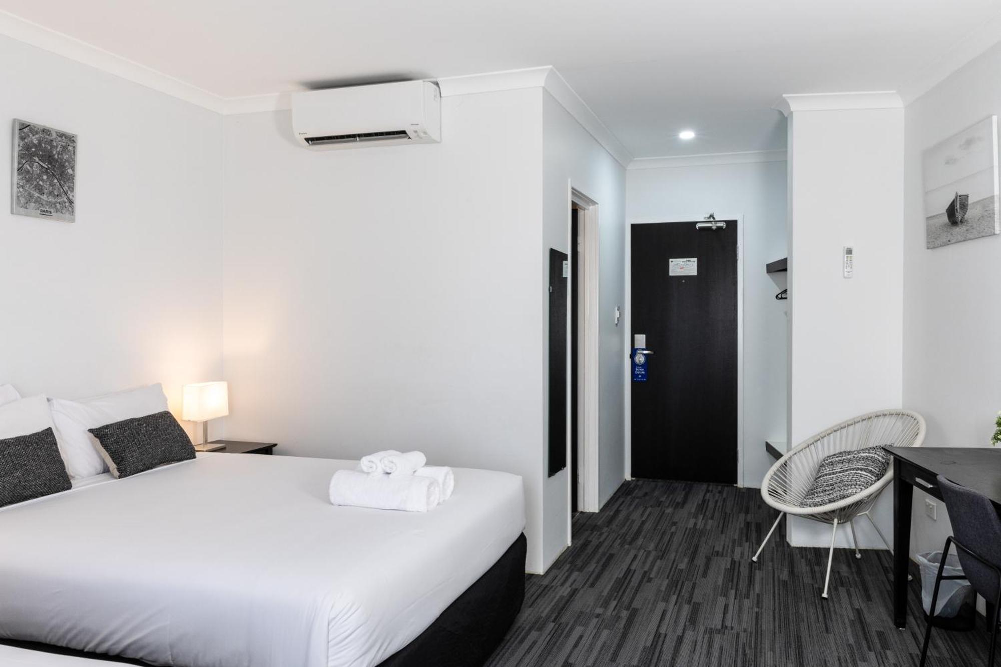 Joondalup City Hotel Perth Buitenkant foto
