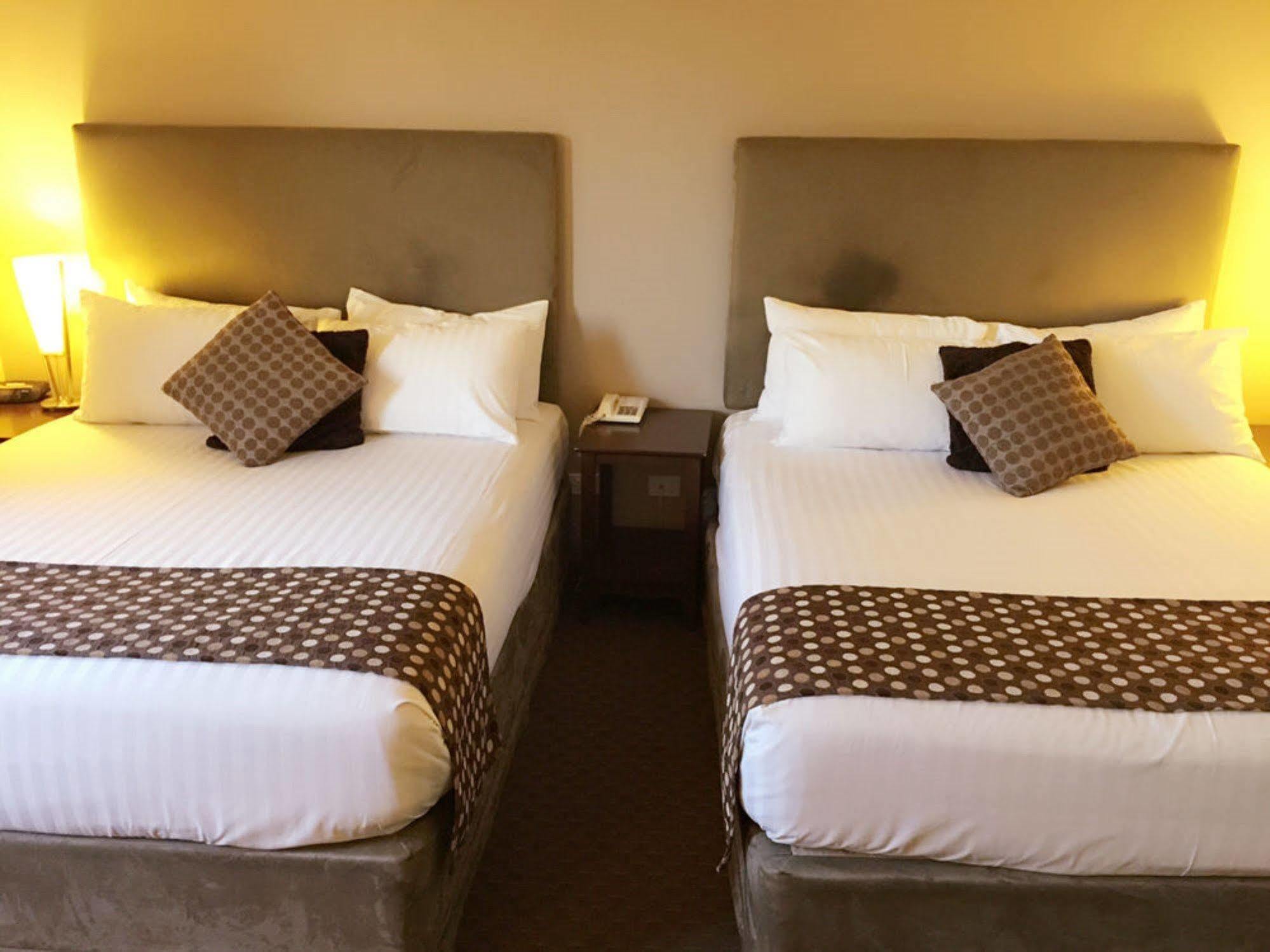 Joondalup City Hotel Perth Buitenkant foto